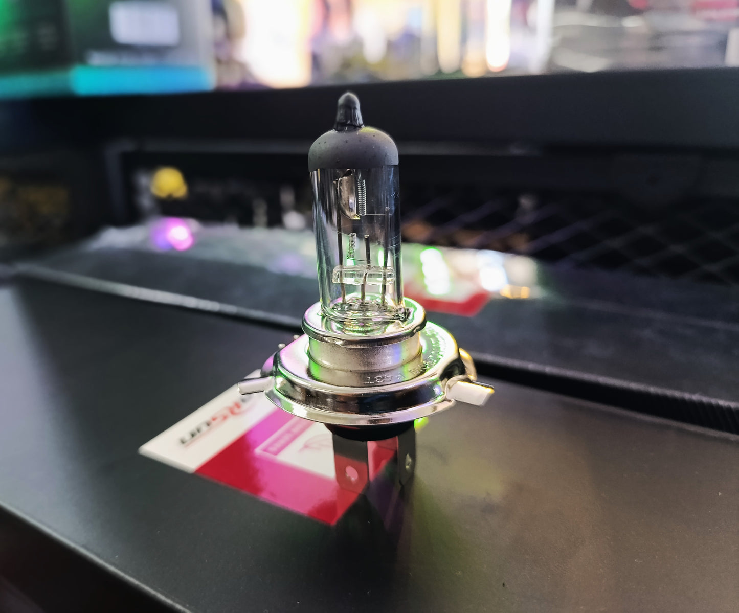 CAR HALOGEN BULB - BOMBILLO HALOGENO