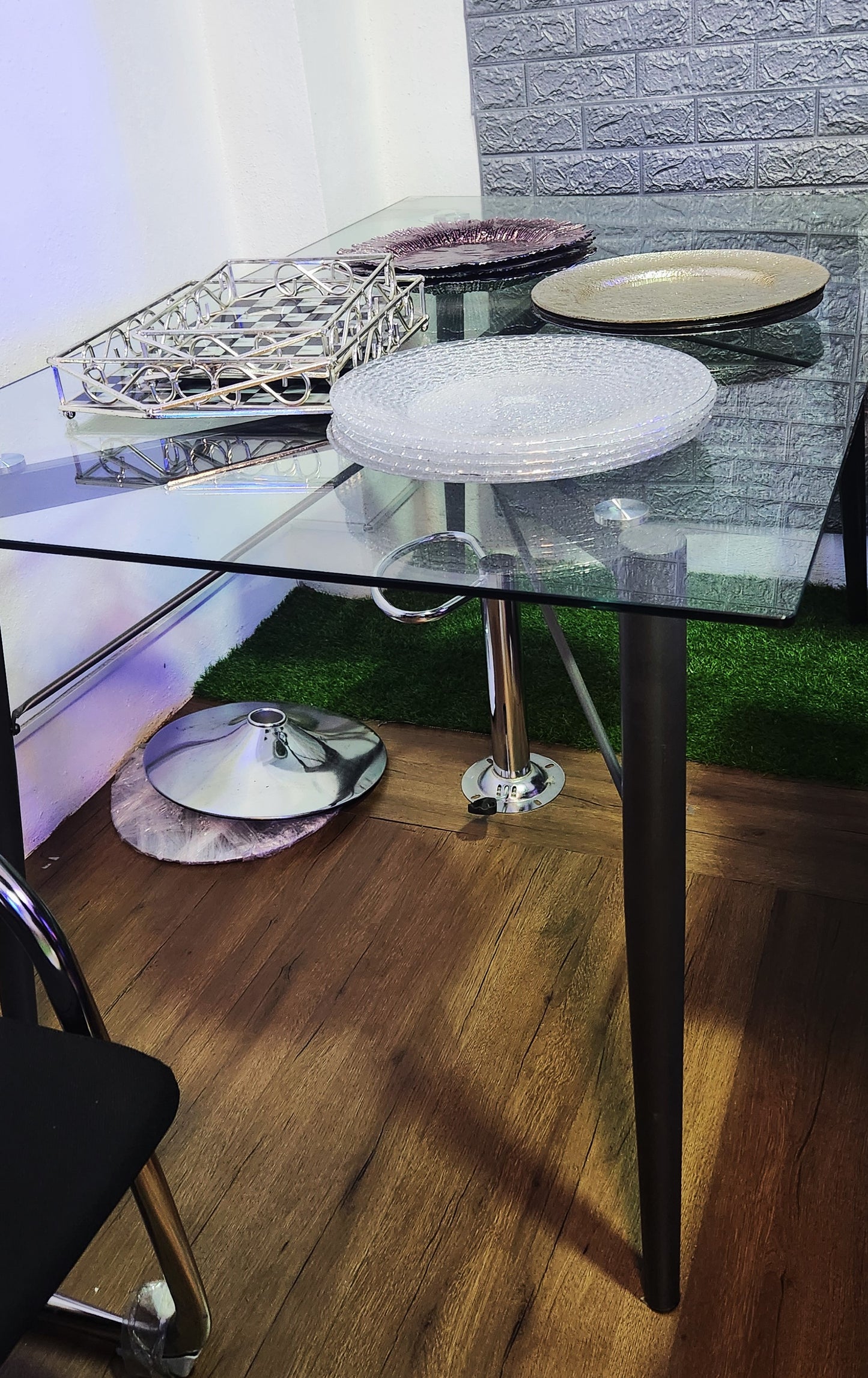 MESA NÓRDICA DE CRISTAL